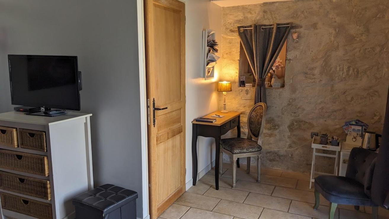 ホテル Domaine Les Feuillants Crouzilles 部屋 写真