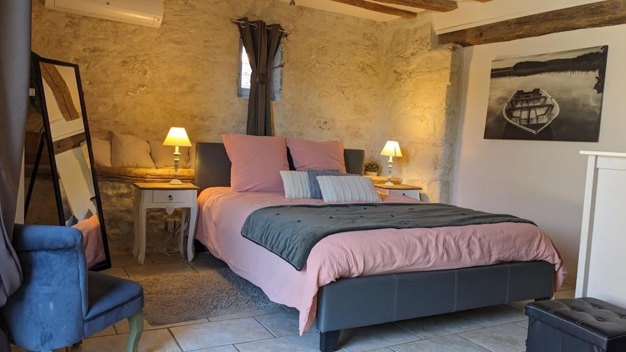 ホテル Domaine Les Feuillants Crouzilles 部屋 写真
