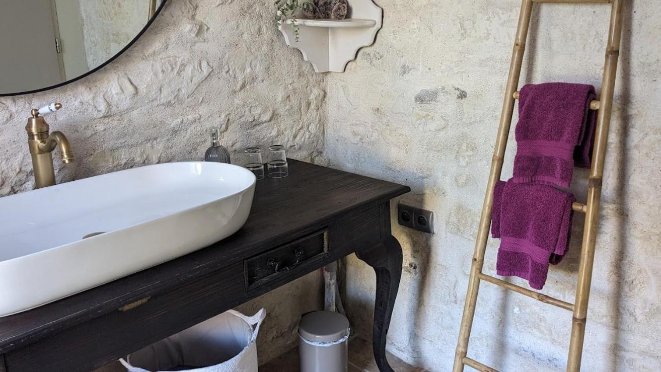ホテル Domaine Les Feuillants Crouzilles 部屋 写真