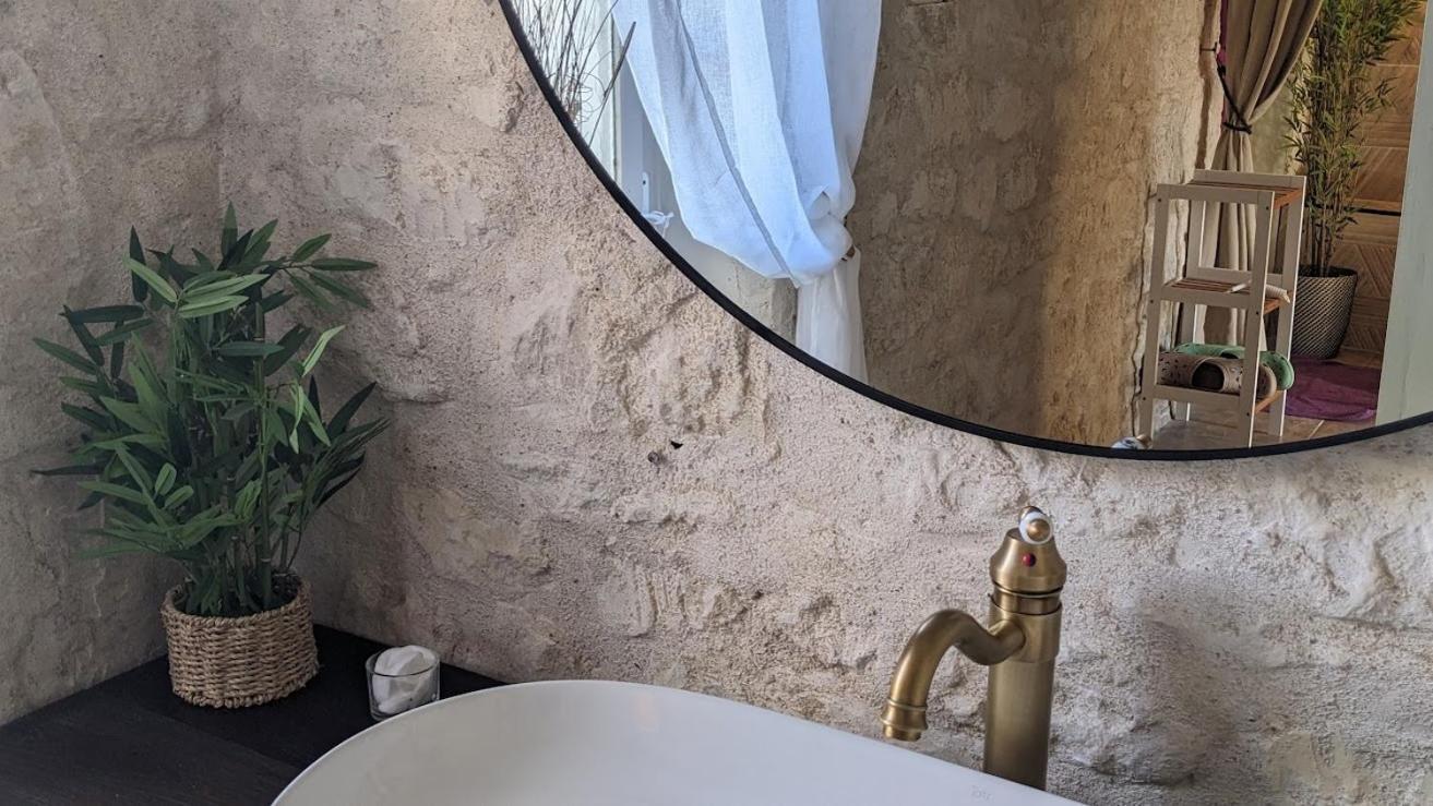 ホテル Domaine Les Feuillants Crouzilles 部屋 写真